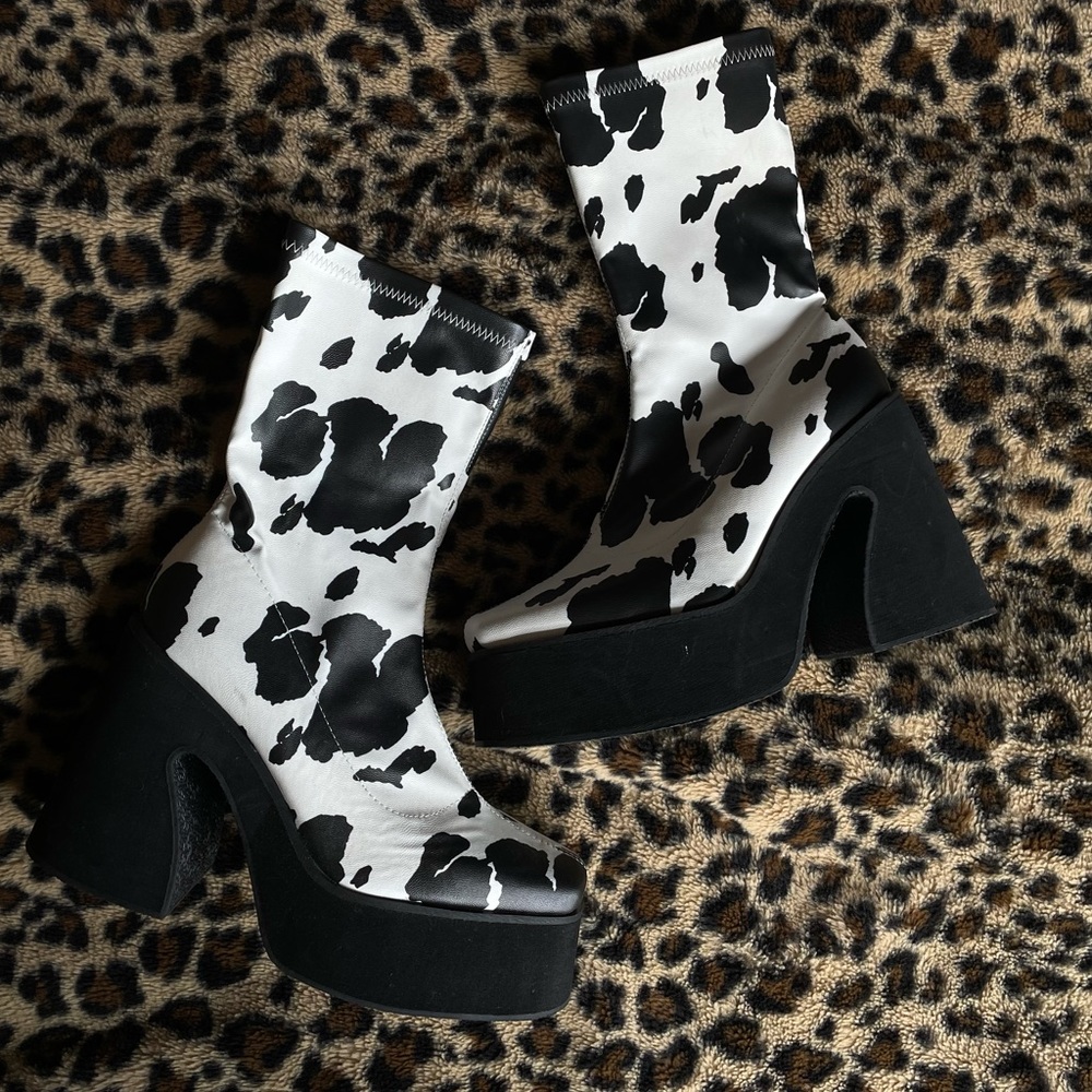 KOI FOOTWEAR COW PRINT PLATFORM BOOTS US10